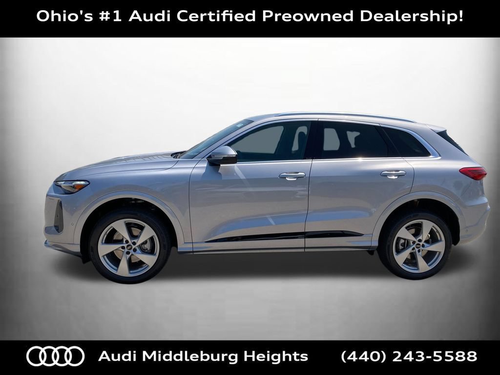 Certified 2025 Audi Q5 Premium w/ Convenience Package AWD/4WD image 8