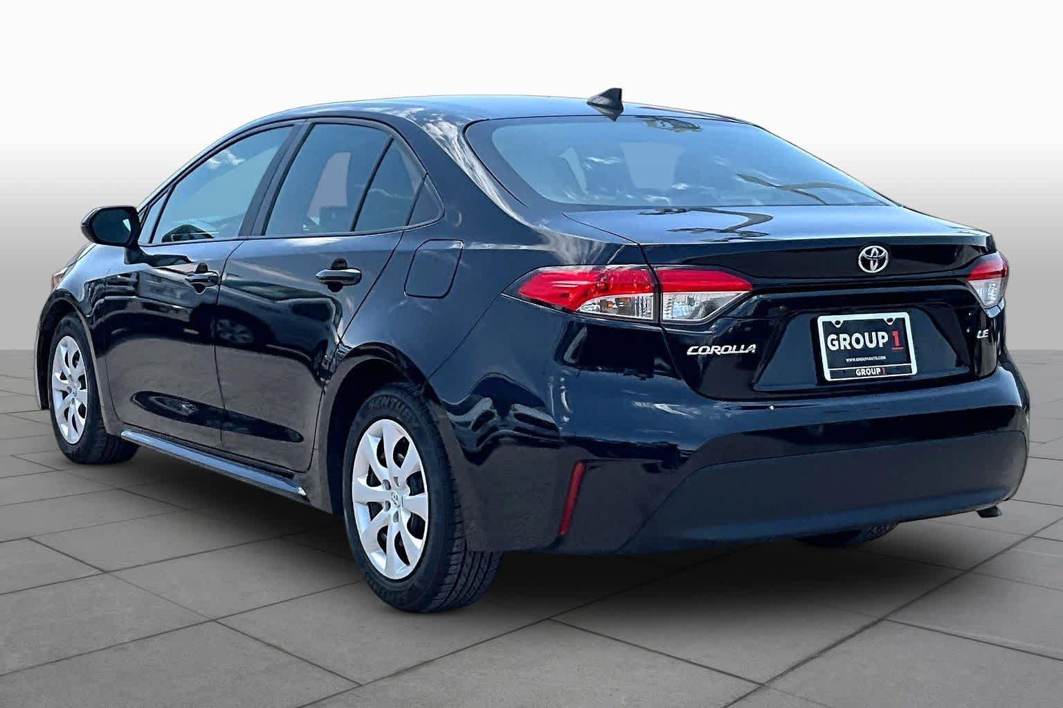 Used 2024 Toyota Corolla LE FWD image 12