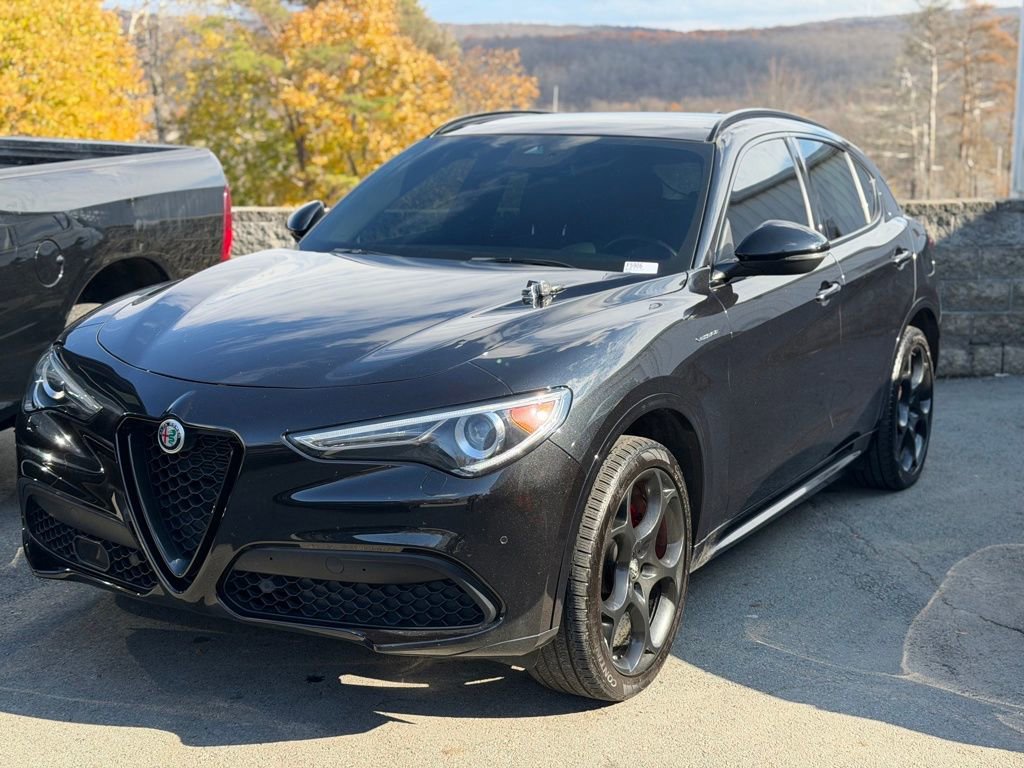 Used 2023 Alfa Romeo Stelvio Veloce