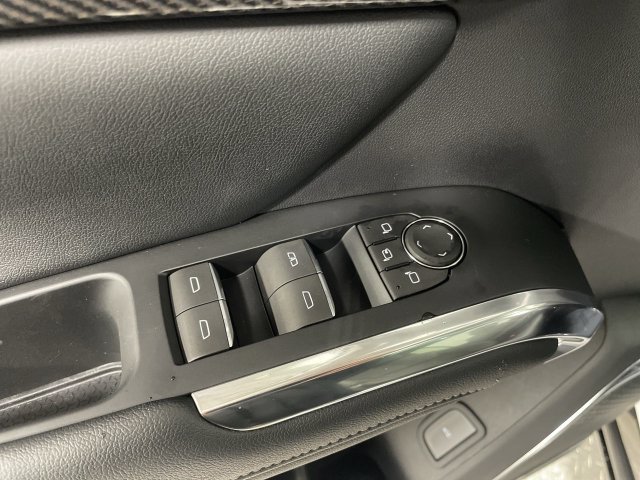 Certified 2025 Chevrolet Traverse High Country AWD/4WD image 13