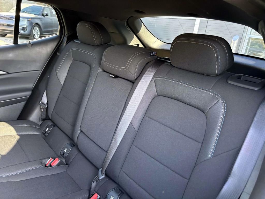 Used 2026 Chevrolet Equinox EV LT image 25