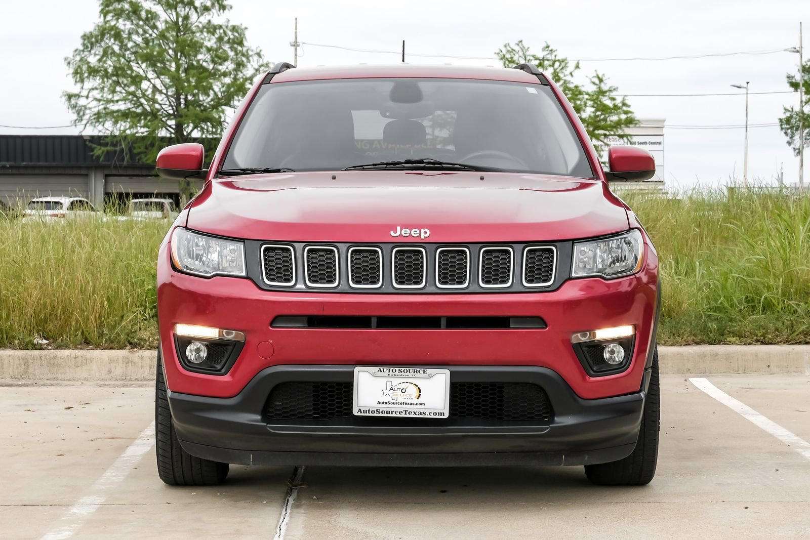 Used 2017 Jeep Compass Latitude w/ Popular Equipment Group FWD image 5