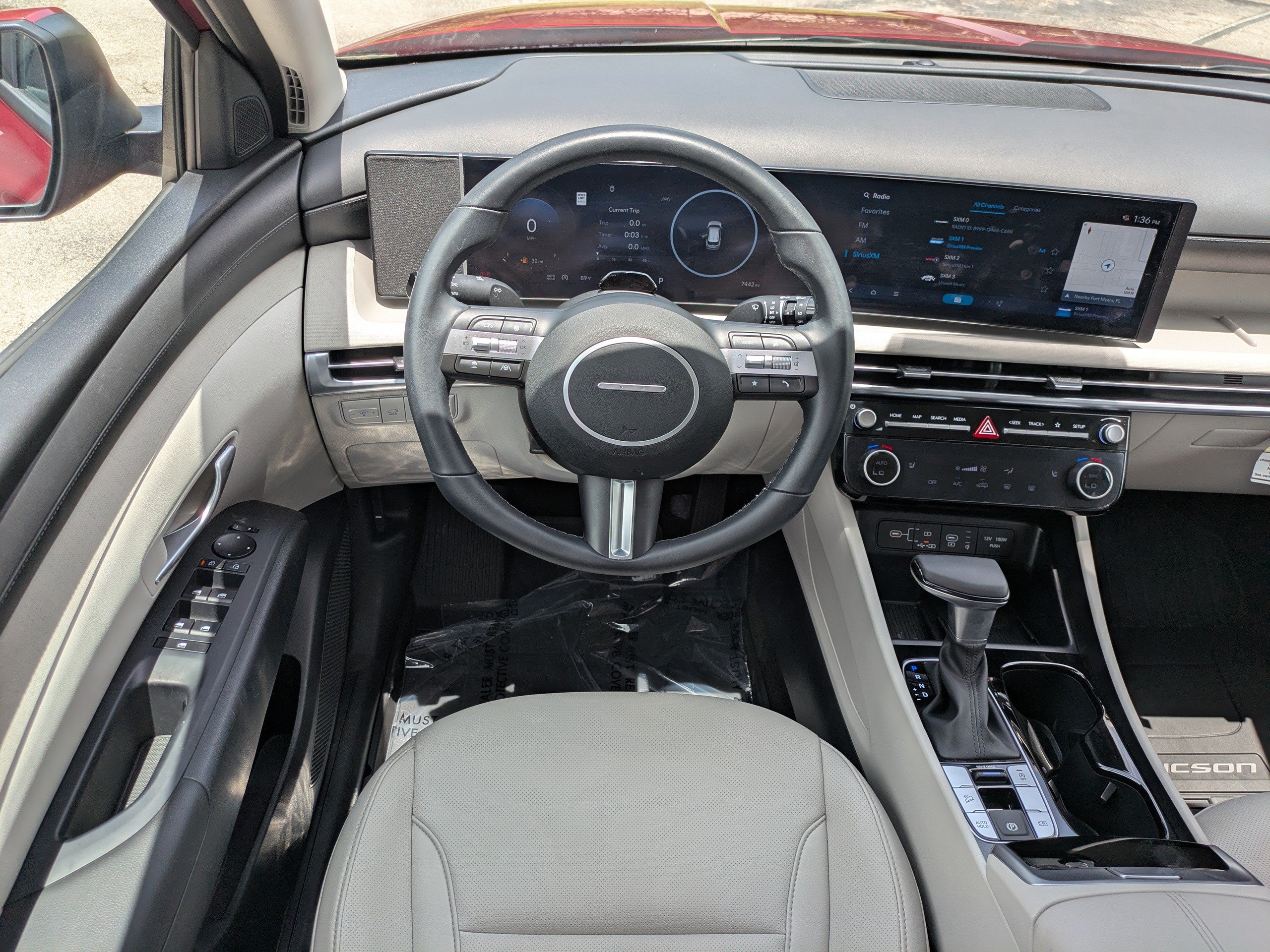 Used 2025 Hyundai Tucson SEL FWD image 15