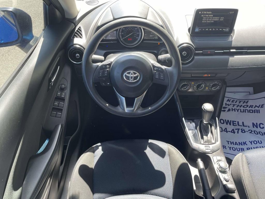 Used 2017 Toyota Yaris iA FWD image 11