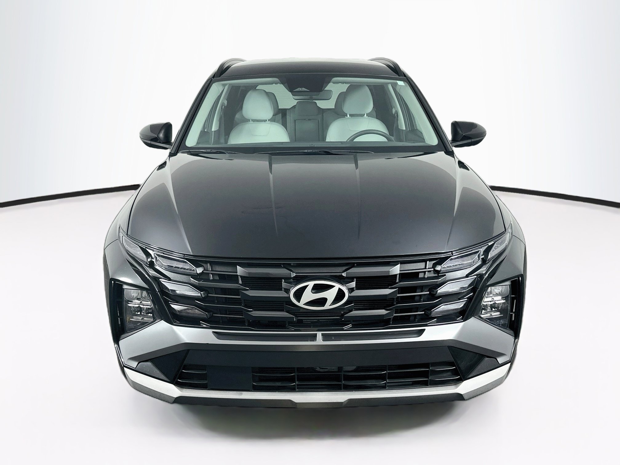 Used 2025 Hyundai Tucson SEL FWD image 2