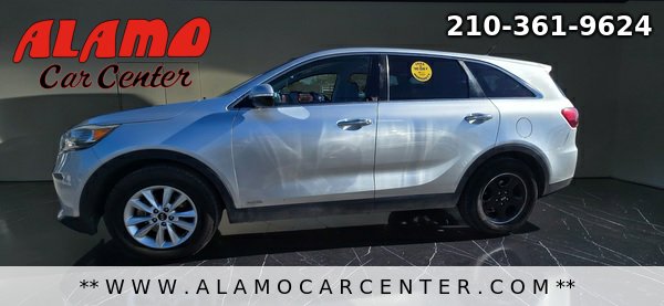 Used 2019 Kia Sorento AWD V6 image 2
