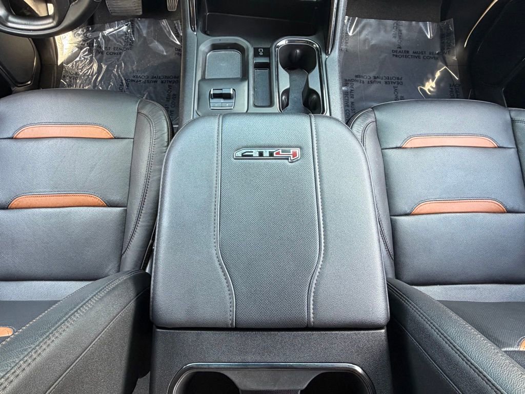 Used 2024 GMC Sierra 2500 AT4 w/ Technology Package AWD/4WD image 50