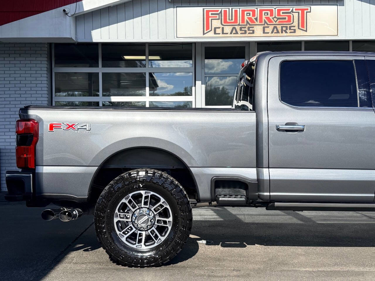 Used 2025 Ford F250 Lariat w/ Lariat Ultimate Package image 12