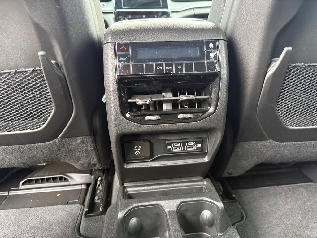New 2025 Jeep Grand Cherokee L Altitude image 23