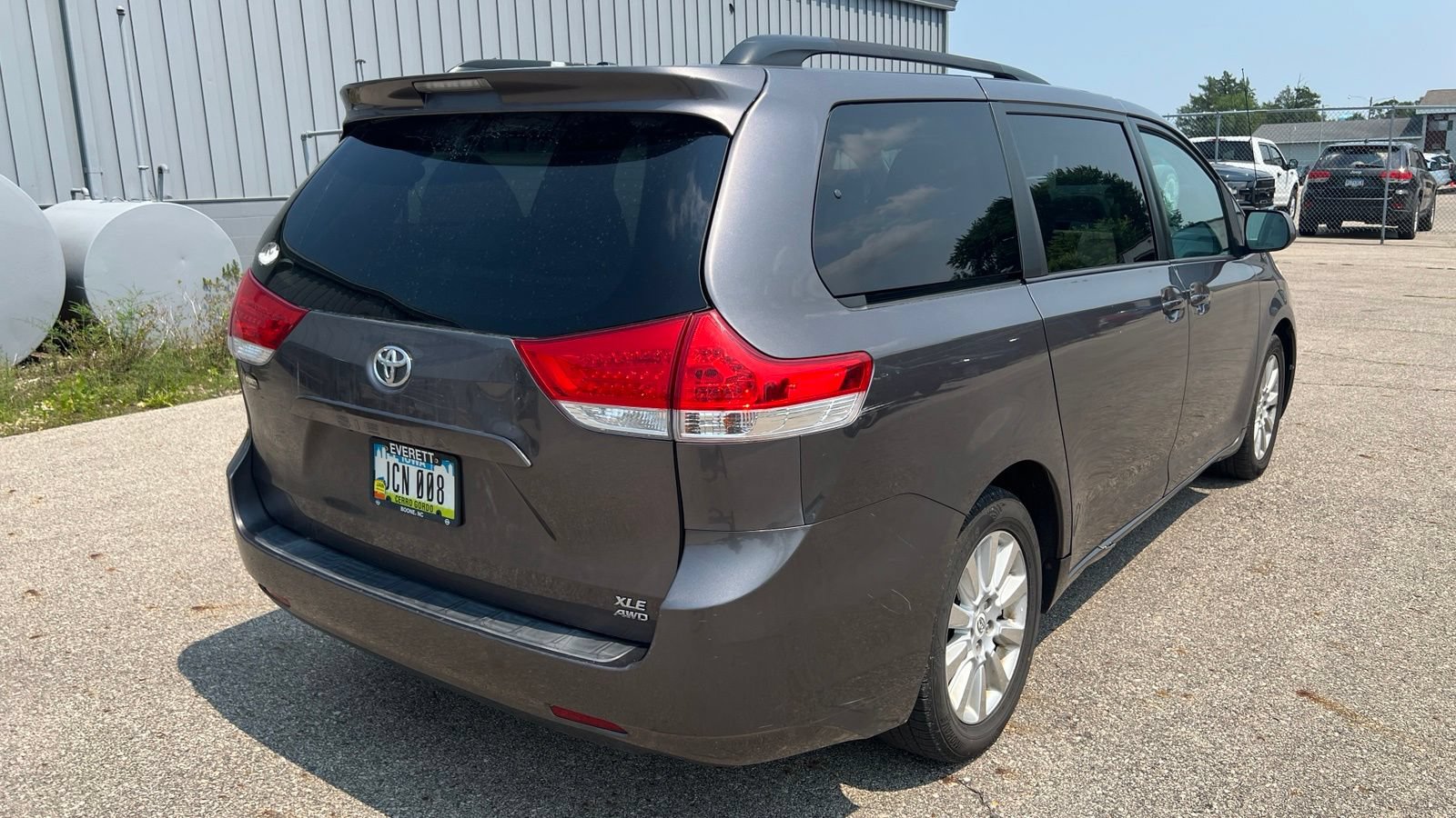 Used 2012 Toyota Sienna XLE AWD/4WD image 5