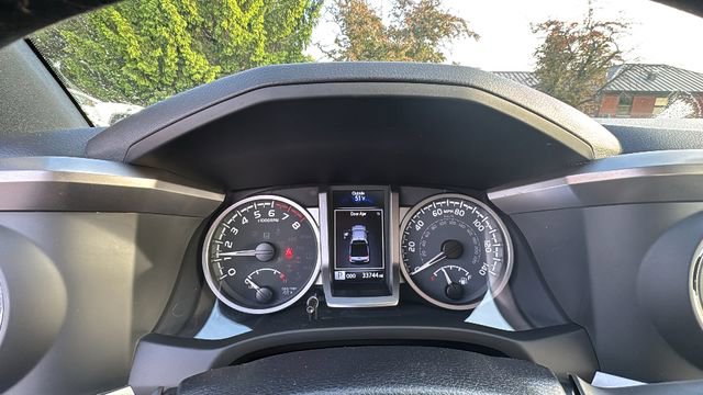 Used 2023 Toyota Tacoma Limited w/ Black Out Package (TMS) AWD/4WD image 17