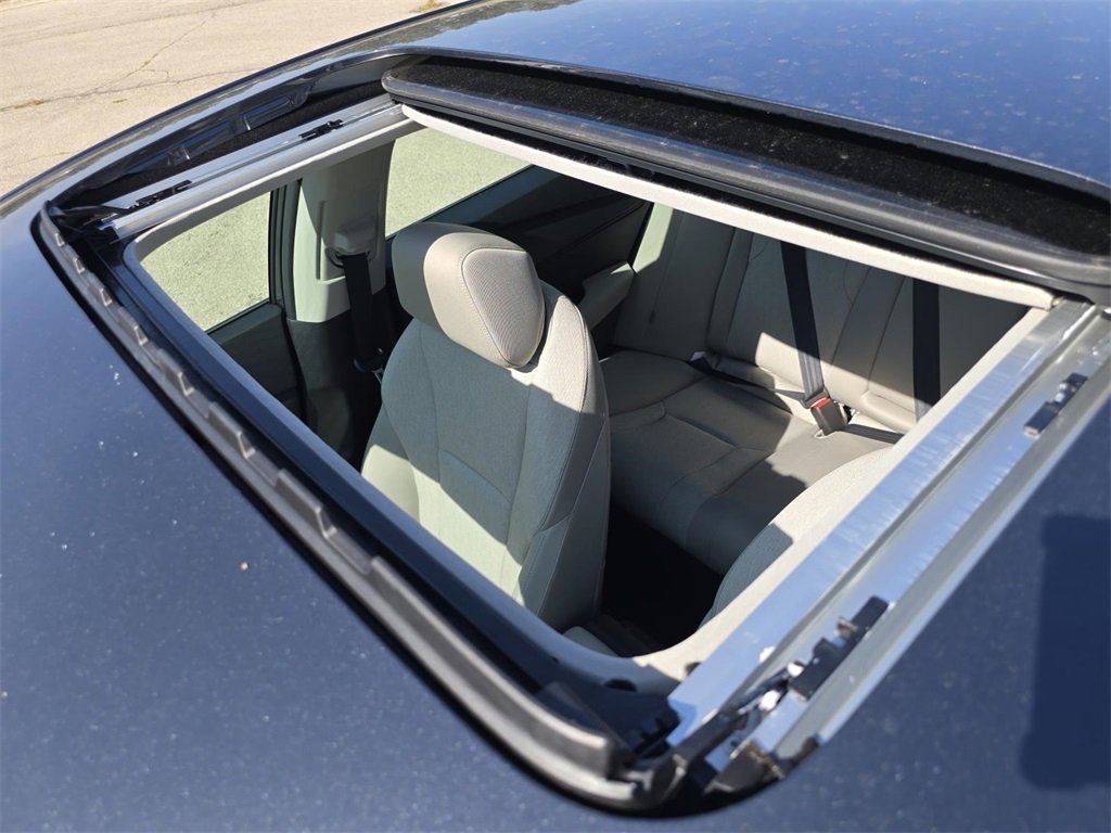 New 2025 Honda Accord SE image 3