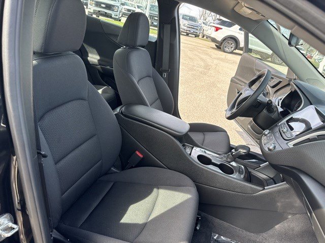 Used 2023 Chevrolet Malibu LS FWD image 32