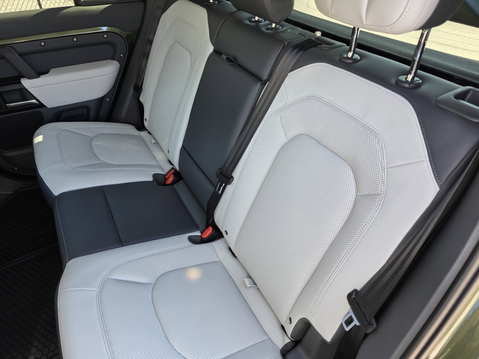 New 2026 Land Rover Defender 110 X image 15