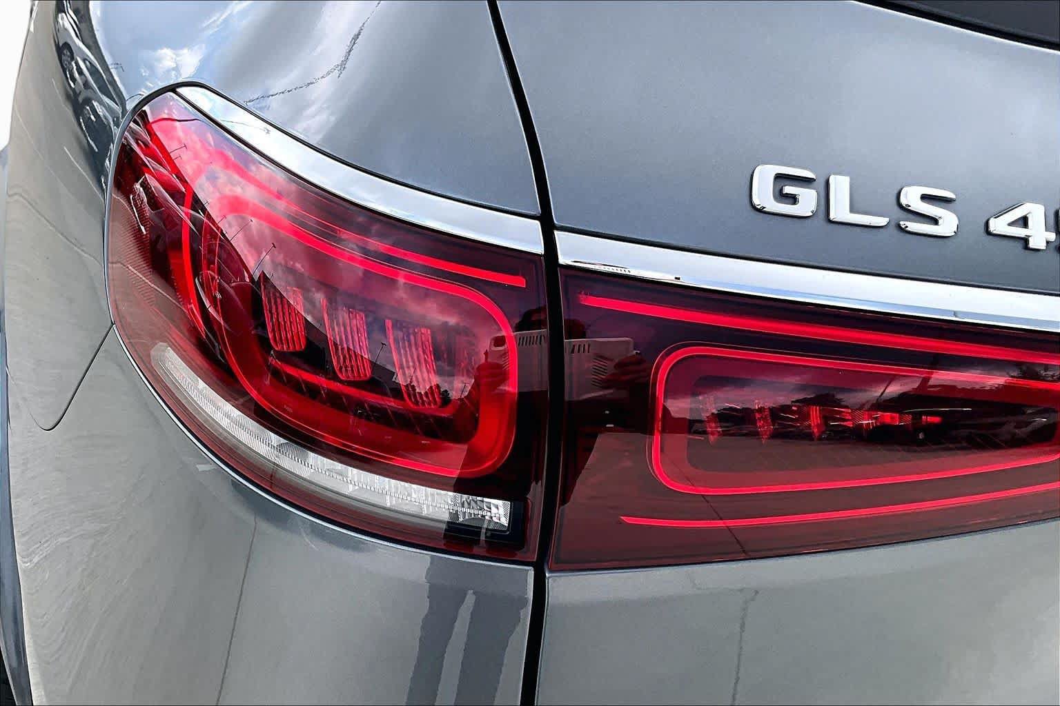 Used 2020 Mercedes-Benz GLS 450 4MATIC image 27