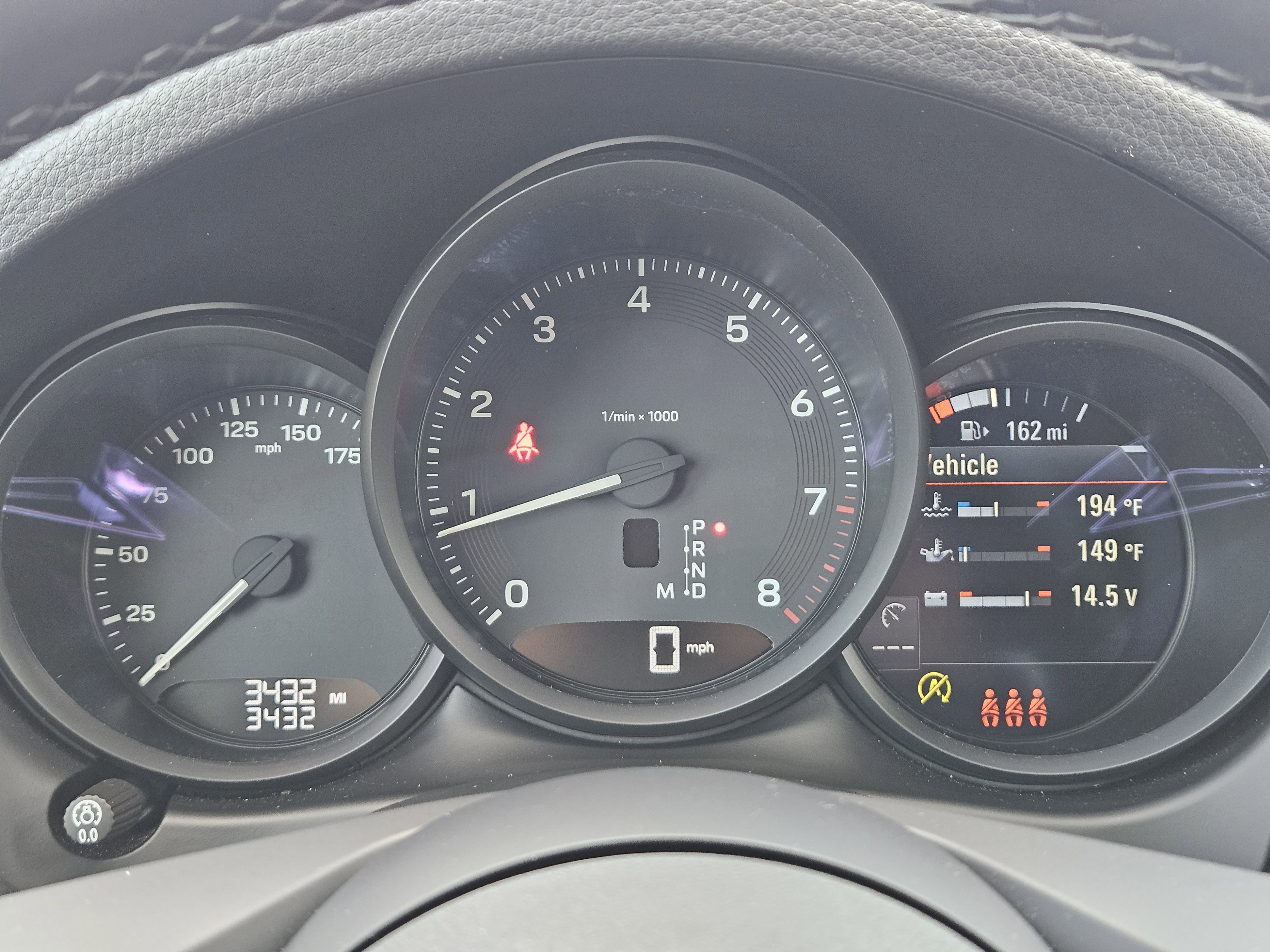 Certified 2026 Porsche Macan image 16