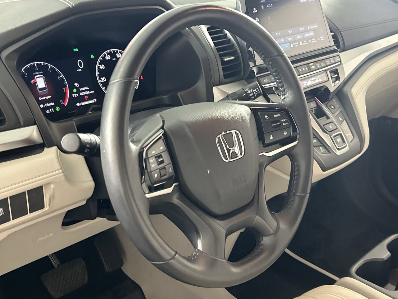 Used 2025 Honda Odyssey EX-L image 15