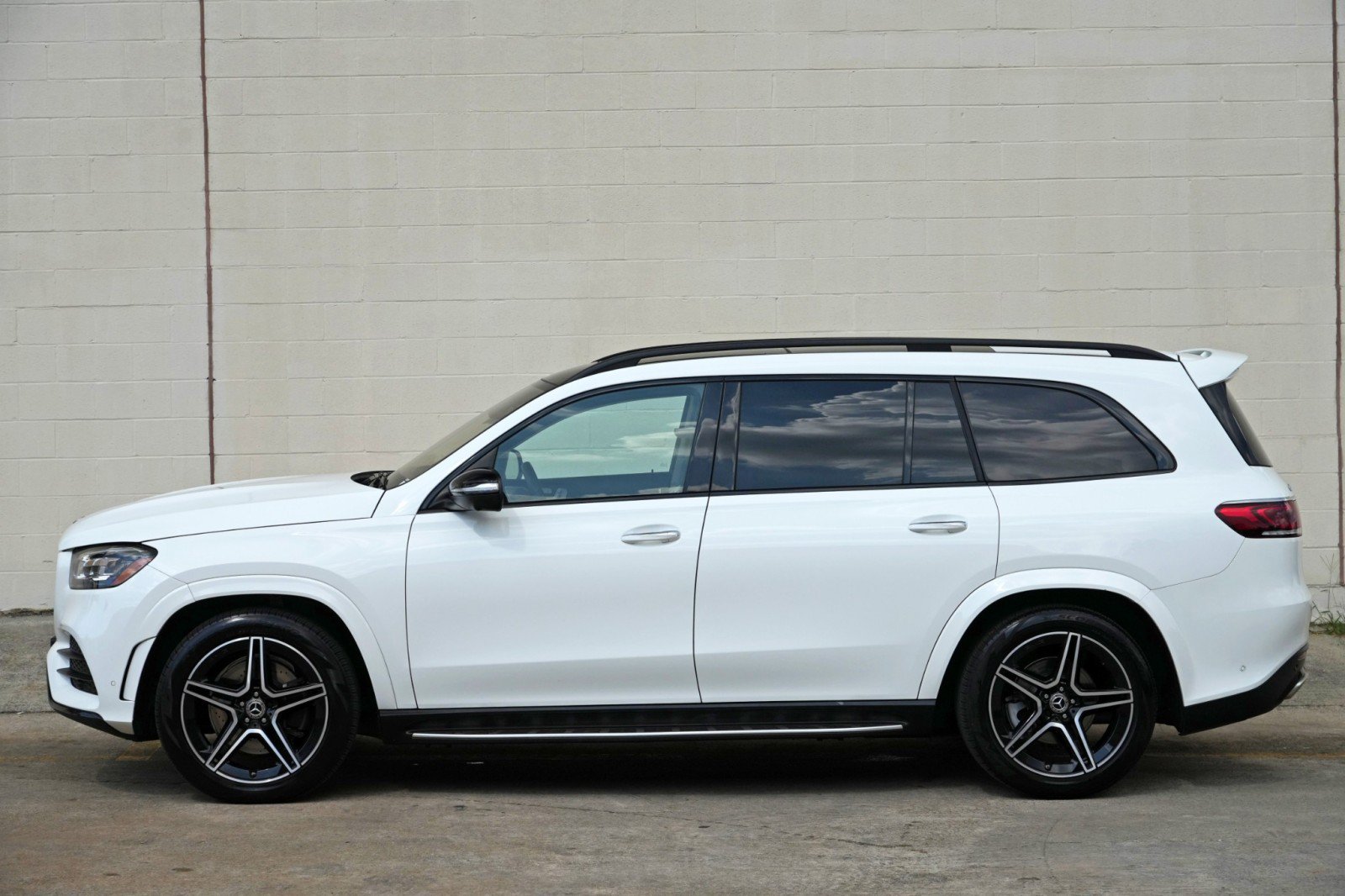 Used 2023 Mercedes-Benz GLS 580 4MATIC image 57