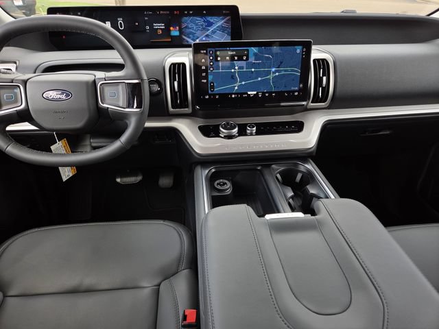 New 2026 Ford Expedition Active RWD image 5
