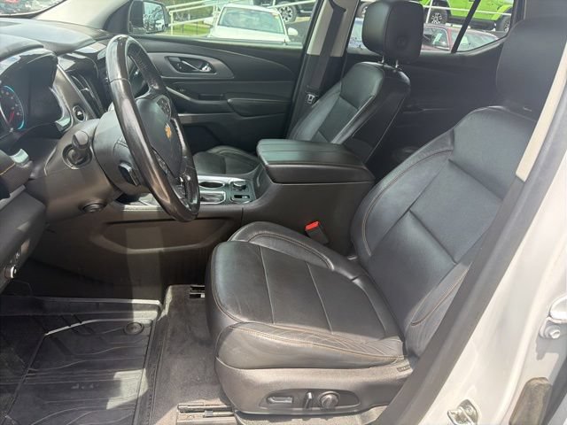 Used 2019 Chevrolet Traverse Premier w/ Redline Edition AWD/4WD image 16