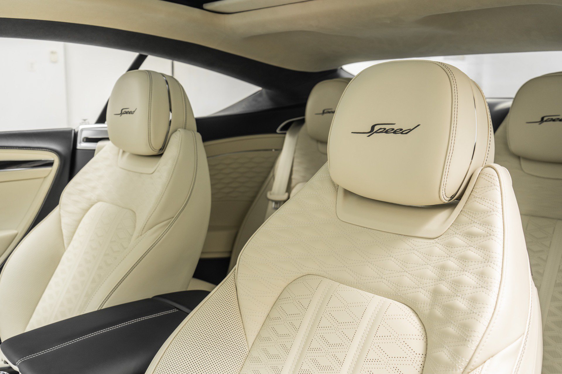 Used 2025 Bentley Continental GT Speed AWD/4WD image 26