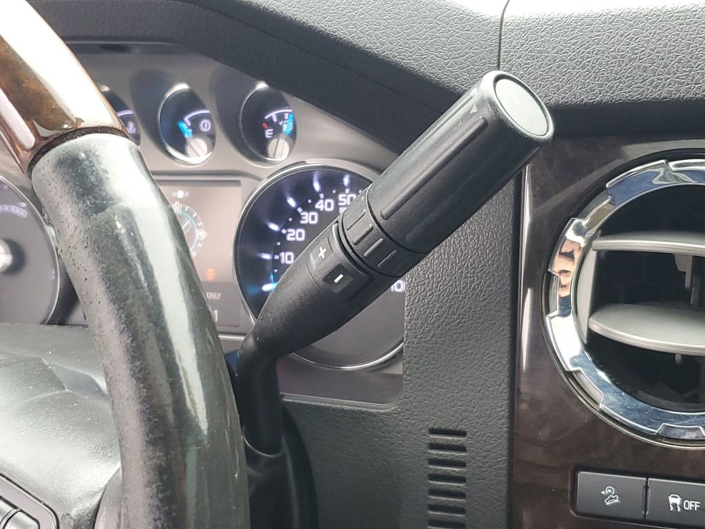 Used 2015 Ford F350 Platinum w/ FX4 Off-Road Package image 27