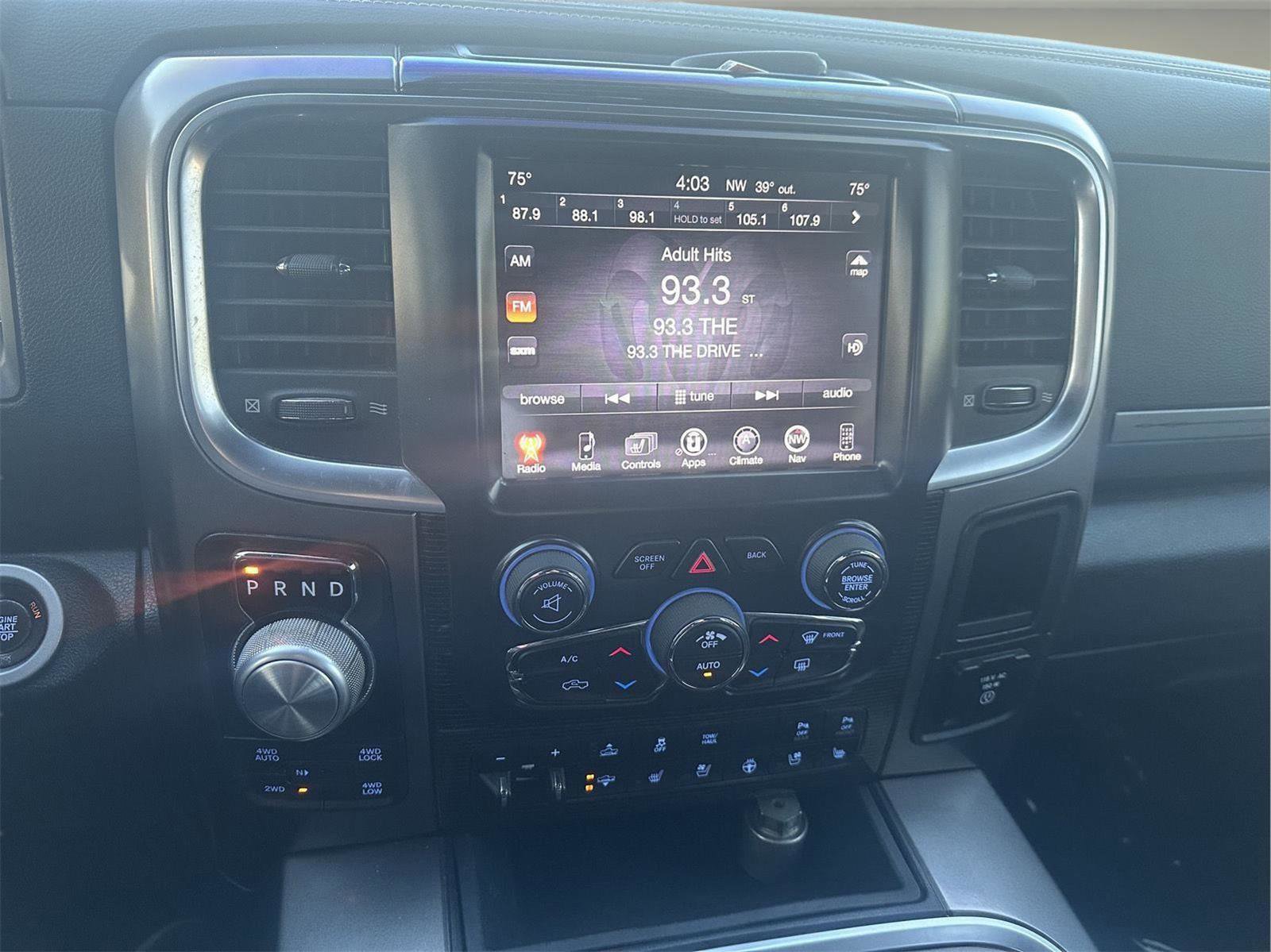 Used 2017 RAM 1500 Limited image 12