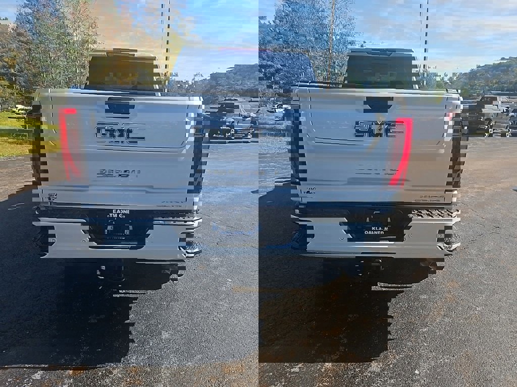 New 2026 GMC Sierra 3500 Denali Ultimate image 4
