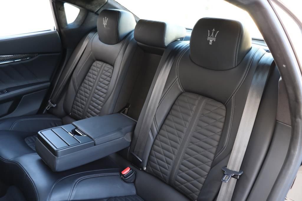 Used 2022 Maserati Quattroporte Modena image 22