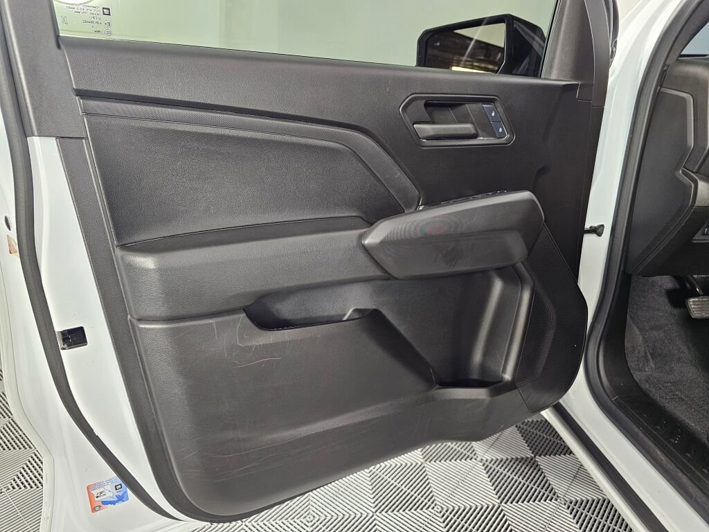 Used 2024 Chevrolet Colorado W/T w/ Safety Package image 18