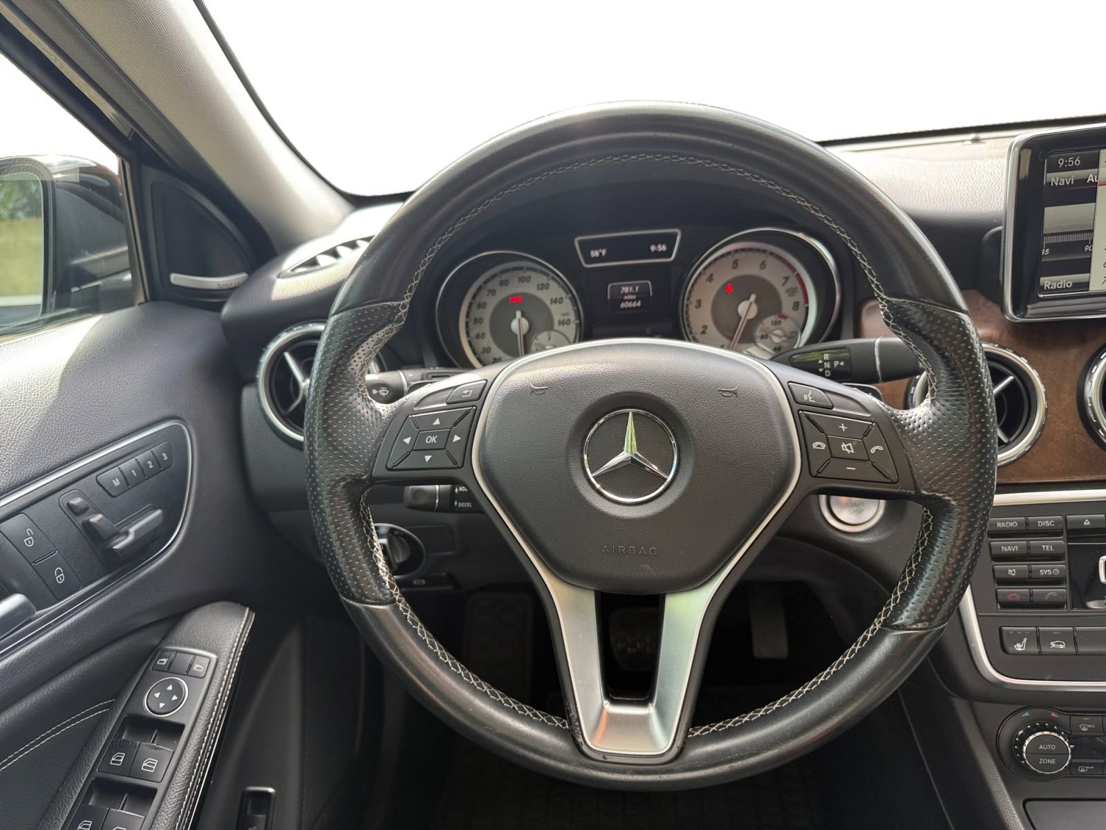 Used 2015 Mercedes-Benz GLA 250 4MATIC image 14