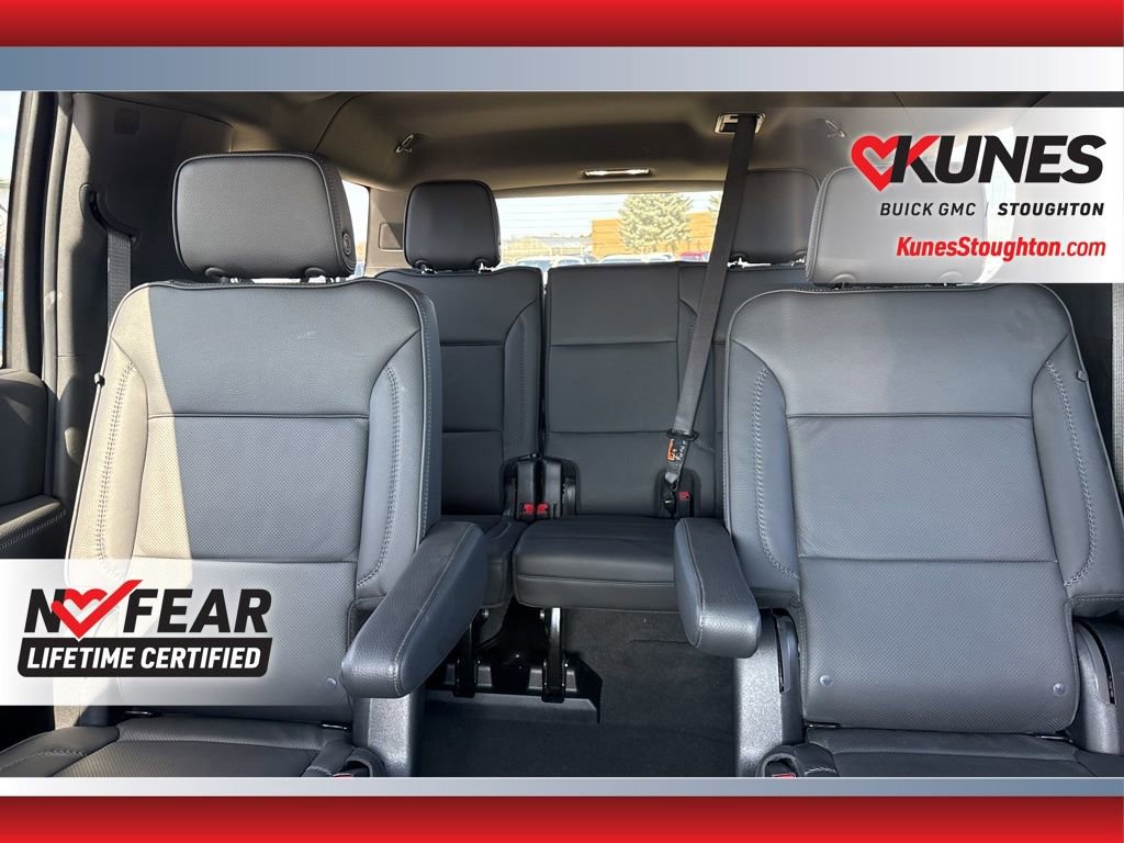 Used 2025 GMC Yukon XL Denali AWD/4WD image 37