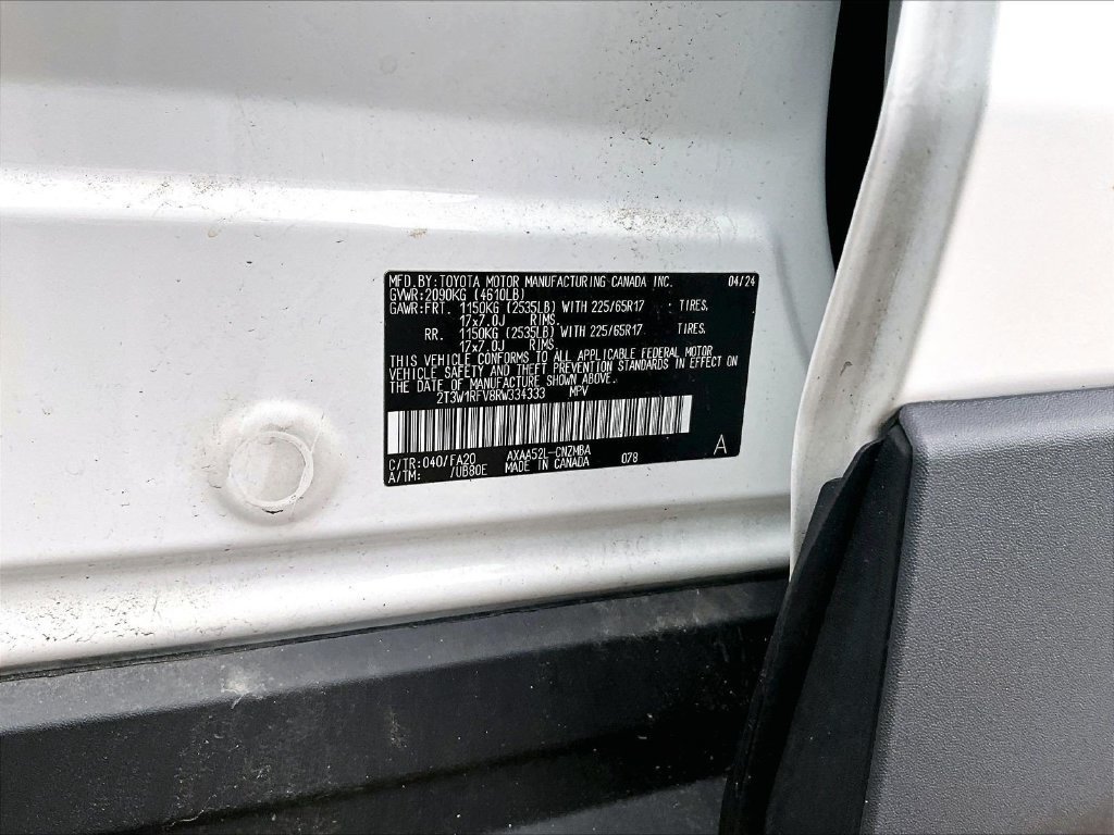 Certified 2024 Toyota RAV4 XLE FWD image 9
