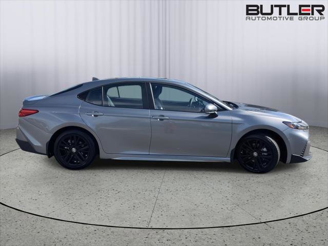 Certified 2026 Toyota Camry SE FWD image 6