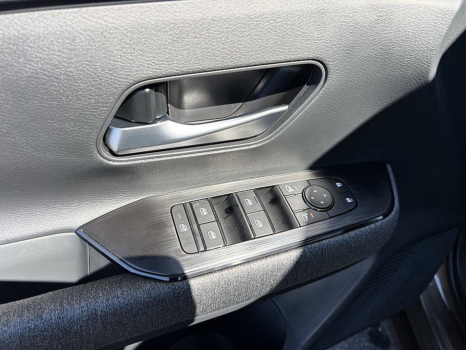 New 2026 Nissan Kicks SV w/ Cold Weather Package image 14