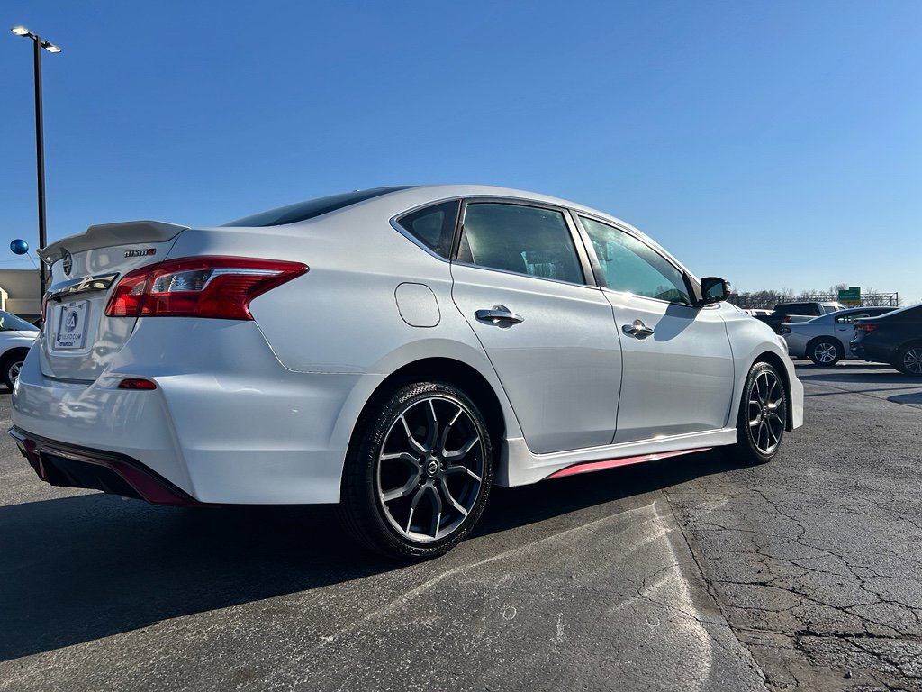 Used 2019 Nissan Sentra NISMO image 11