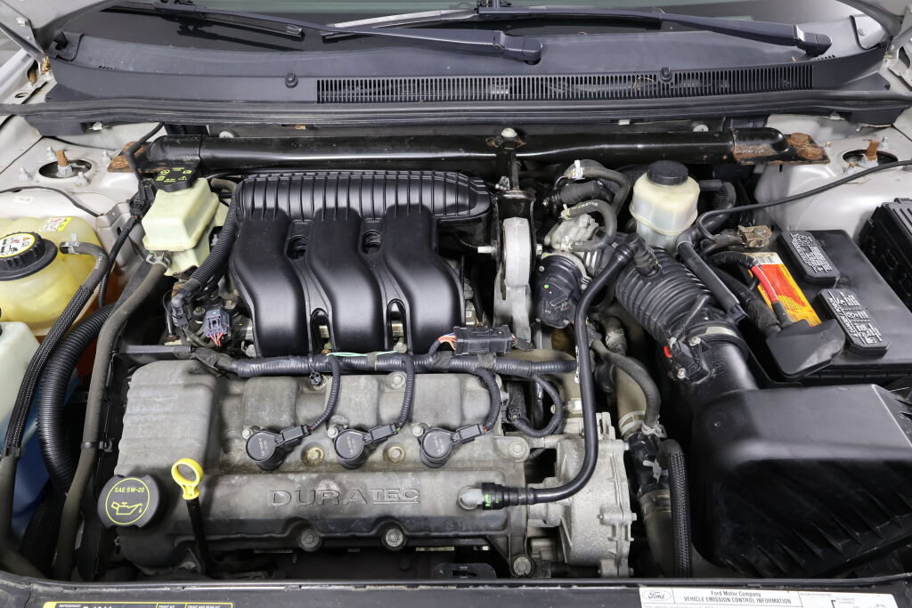 Used 2005 Ford Five Hundred Limited AWD/4WD image 40