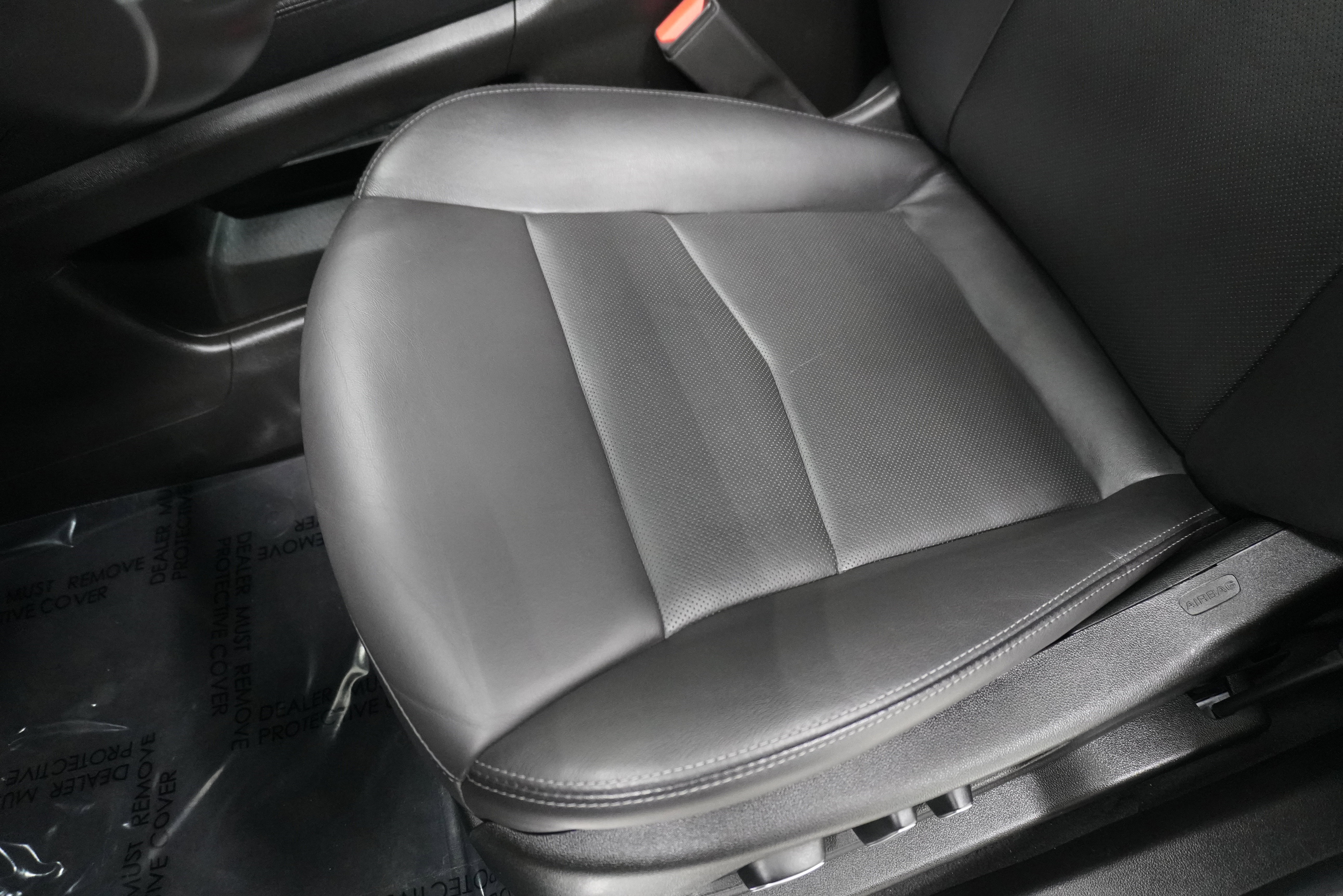 Used 2022 Cadillac XT5 Premium Luxury w/ Technology Package FWD image 11