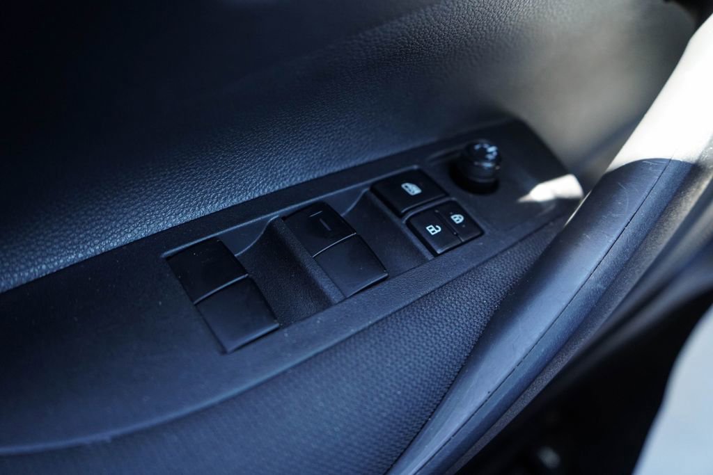 Used 2025 Toyota Corolla LE image 22