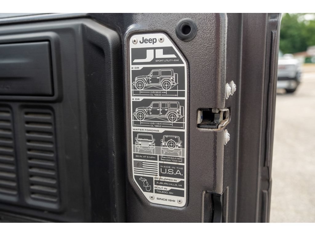 Used 2020 Jeep Wrangler Unlimited Sport AWD/4WD image 34