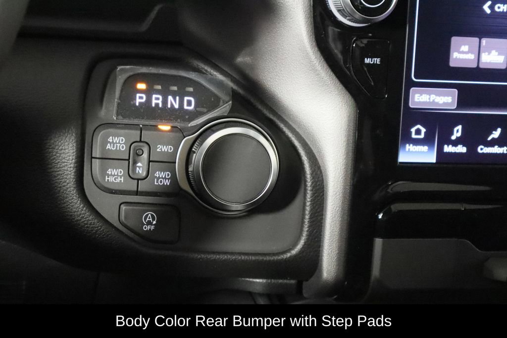 New 2026 RAM 1500 4x4 Crew Cab image 29