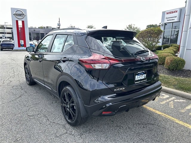 Certified 2024 Nissan Kicks SR image 6