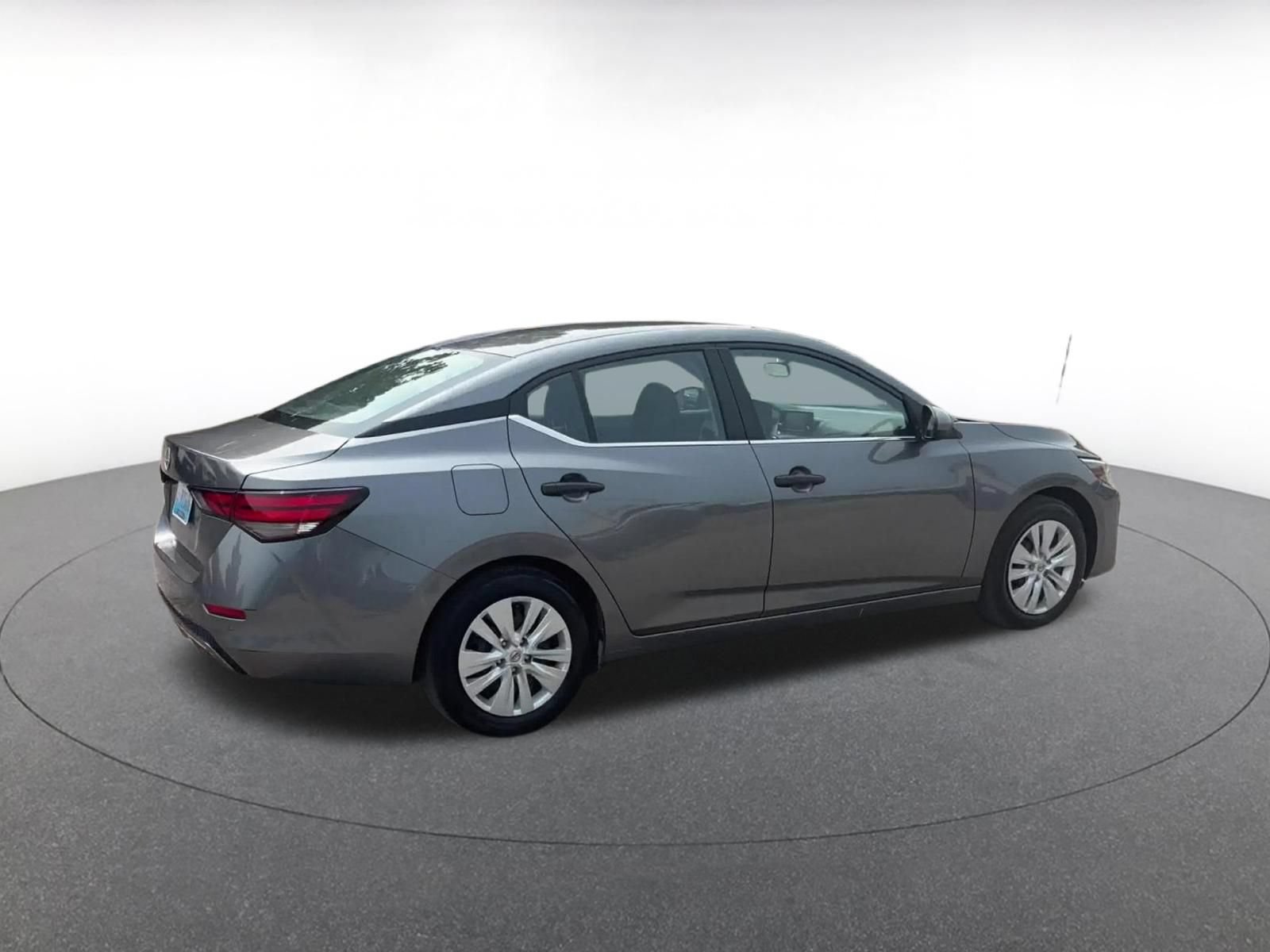 Used 2025 Nissan Sentra S FWD image 14