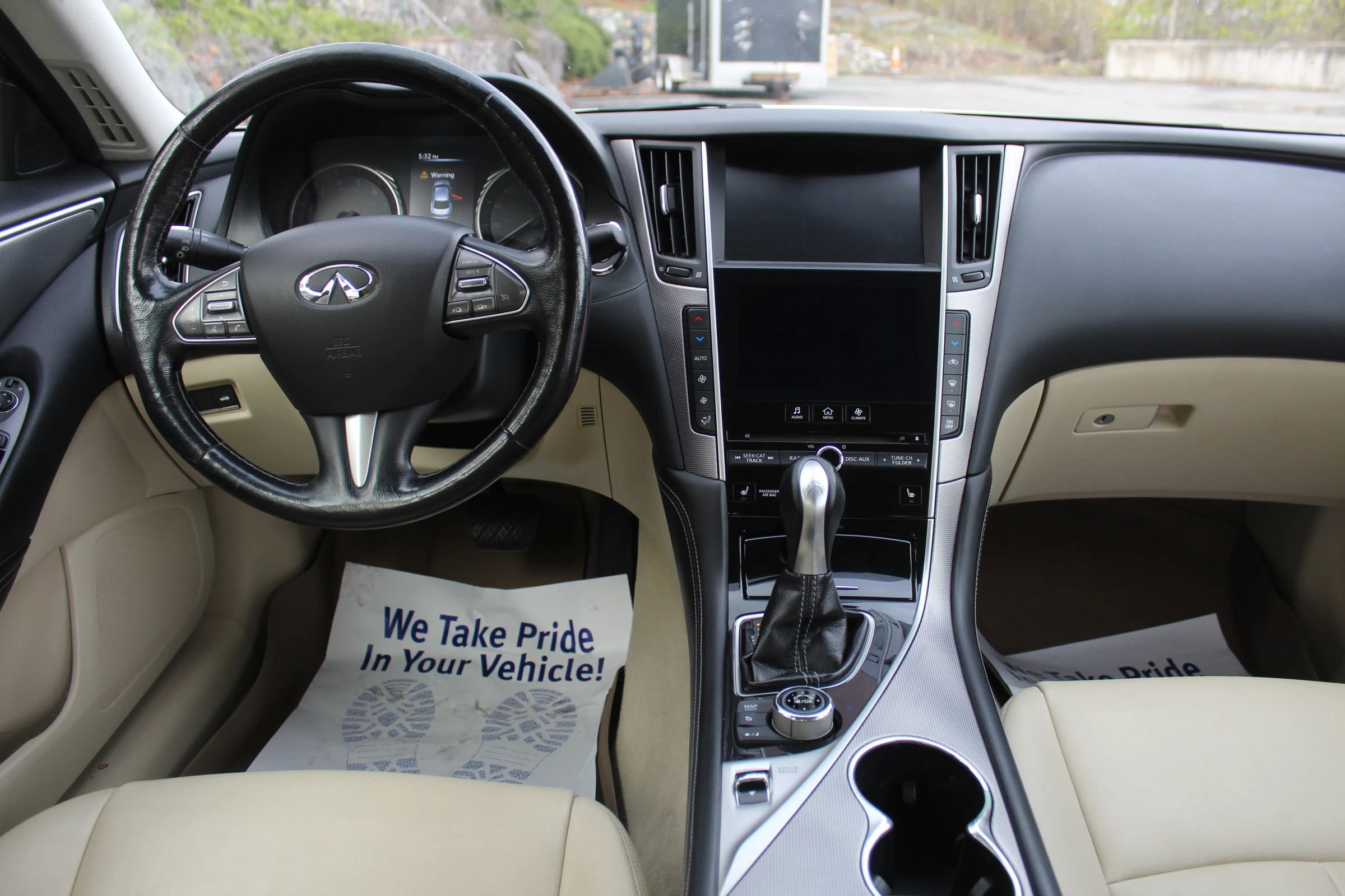 Used 2015 INFINITI Q50 Premium w/ Navigation Package AWD/4WD image 19