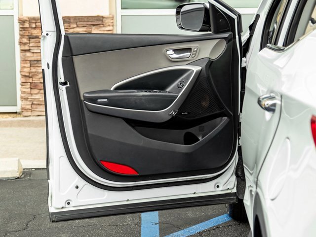 Used 2016 Hyundai Santa Fe Sport 2.0T w/ Option Group 05 image 12