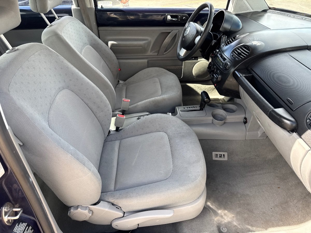 Used 1999 Volkswagen Beetle GLS FWD image 13