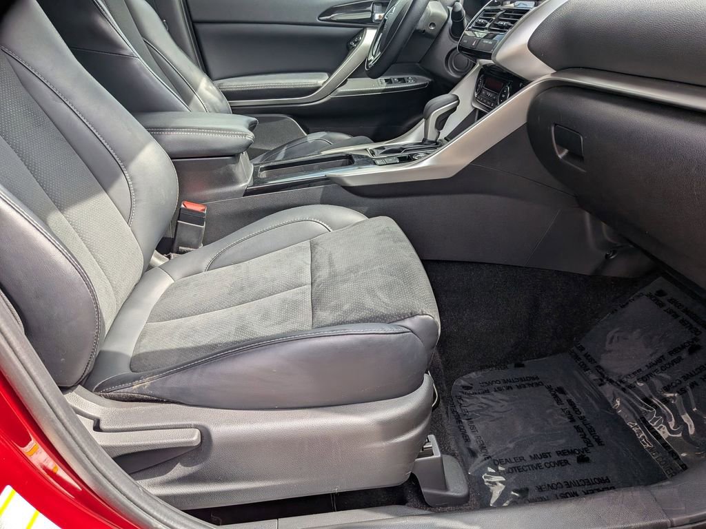 Used 2025 Mitsubishi Eclipse Cross SE image 30