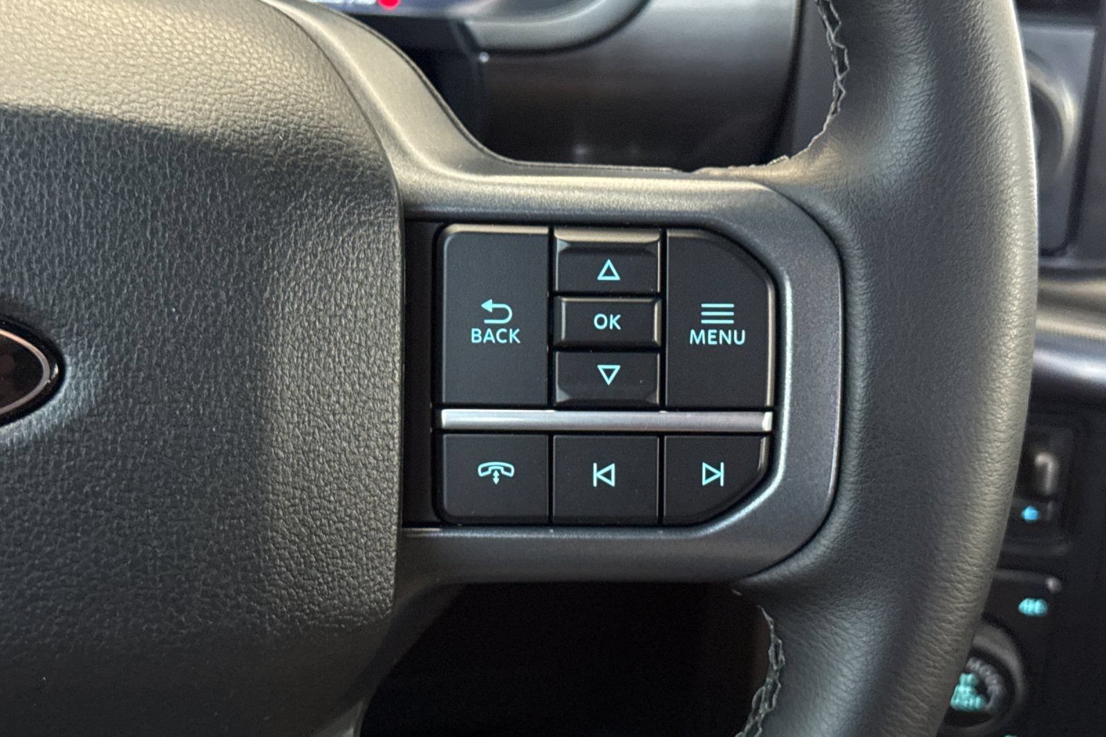 Used 2025 Ford F150 Lariat w/ Equipment Group 501A Mid AWD/4WD image 36