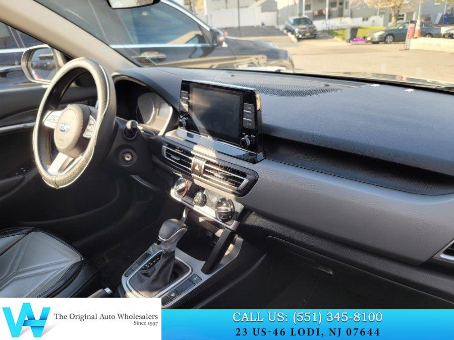 Used 2021 Kia Seltos LX image 11