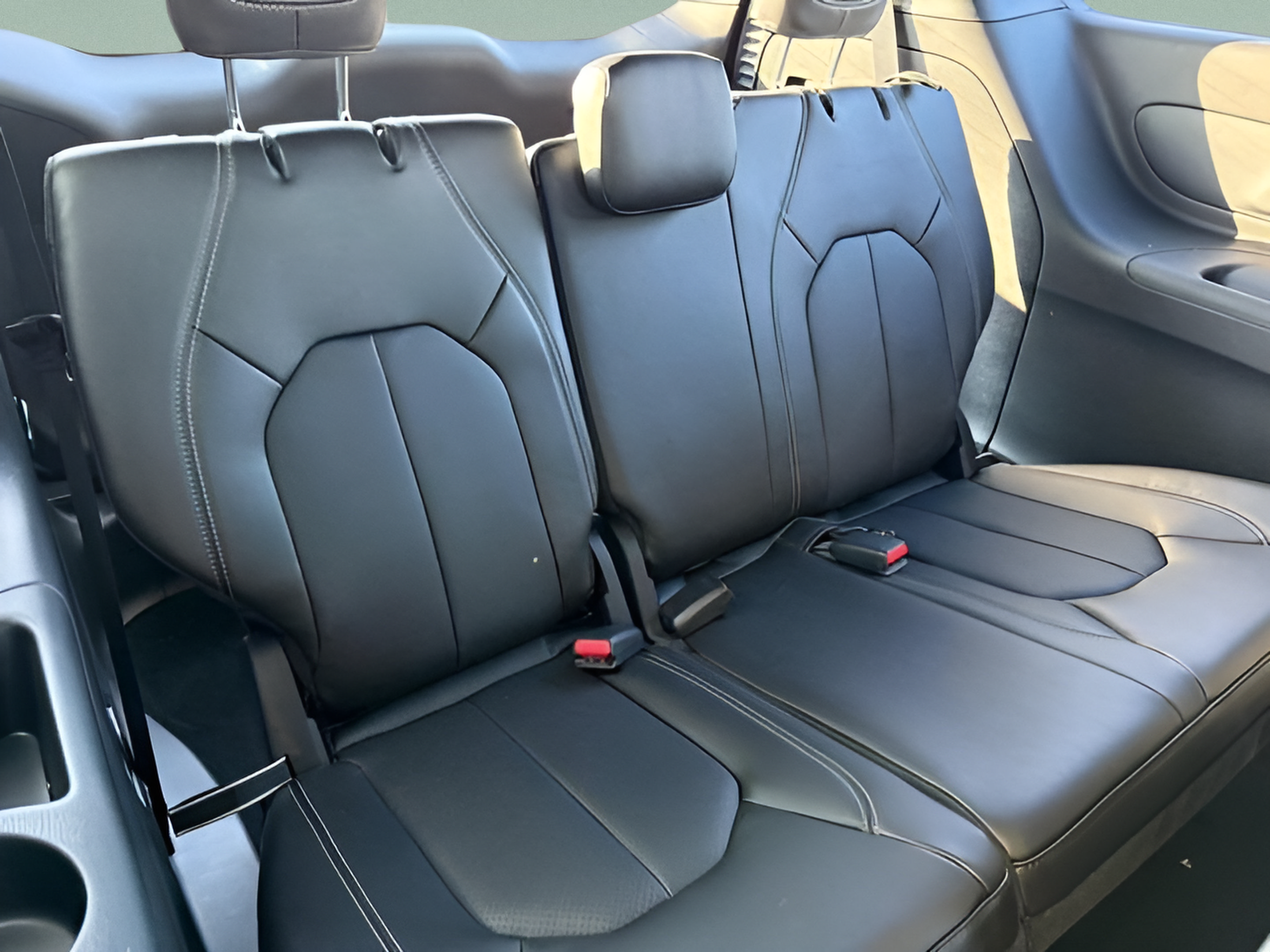 New 2026 Chrysler Pacifica Select w/ S Appearance Package FWD image 11
